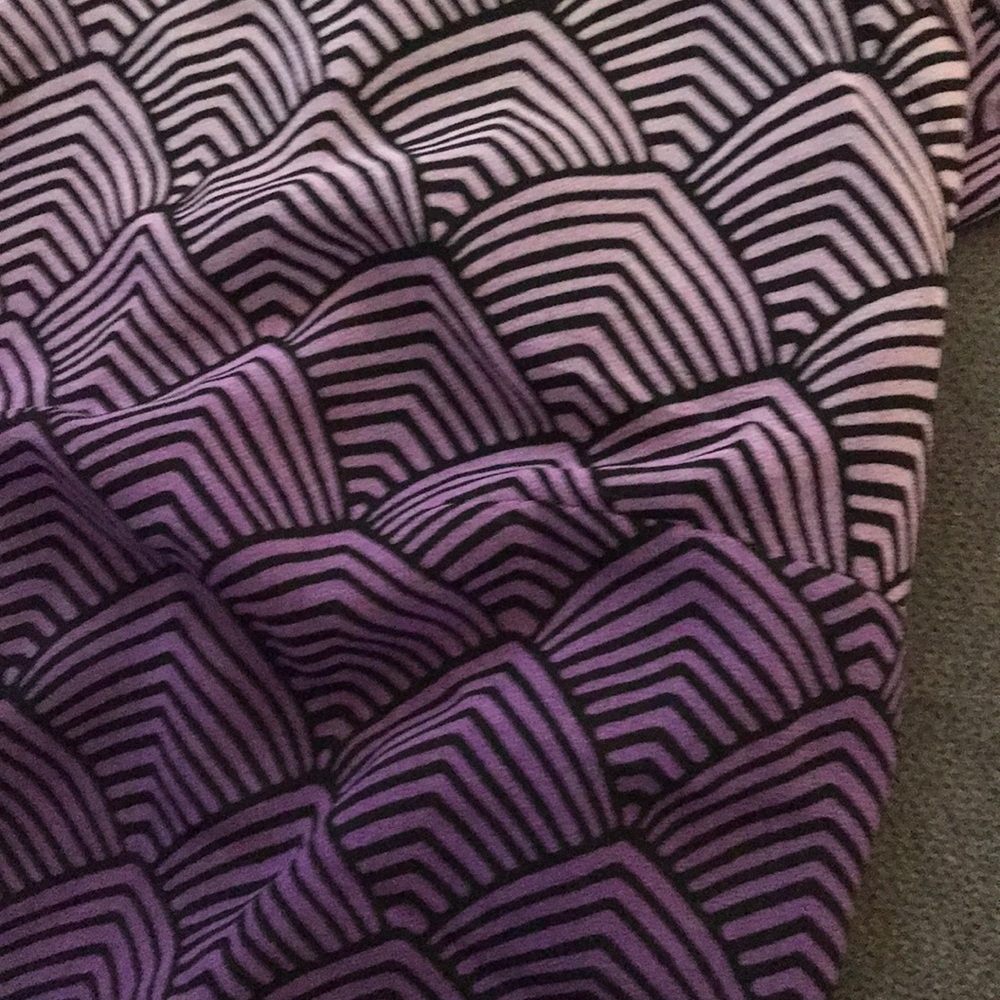 Shirt - Picture 2 of 4